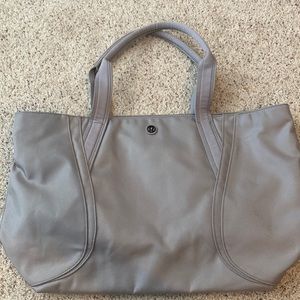 Lululemon out of range tote weekend laptop bag. Gym bag. Gray